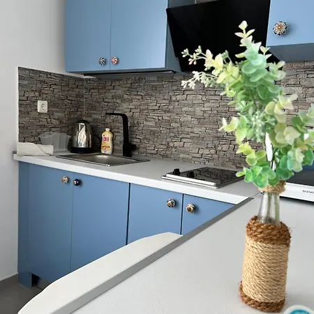 Orange شقة بوموري