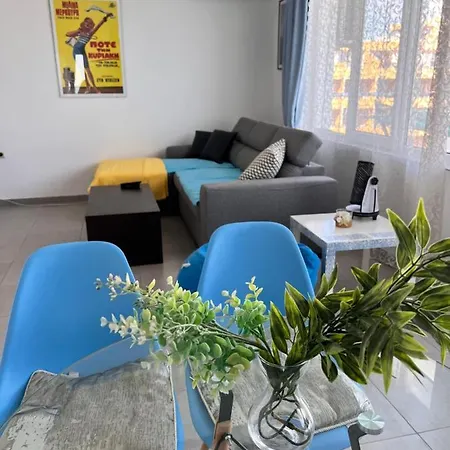 Orange * بوموري