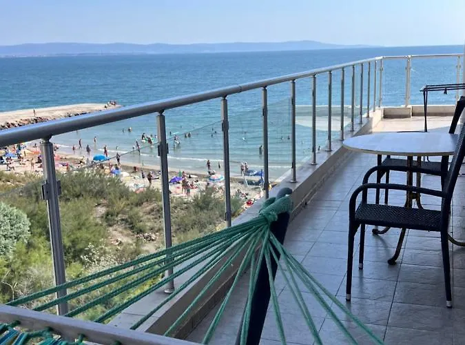 Orange Апартамент